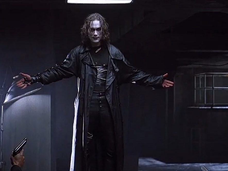 The Crow: Brandon Lee's original dress sold at auction • musanews